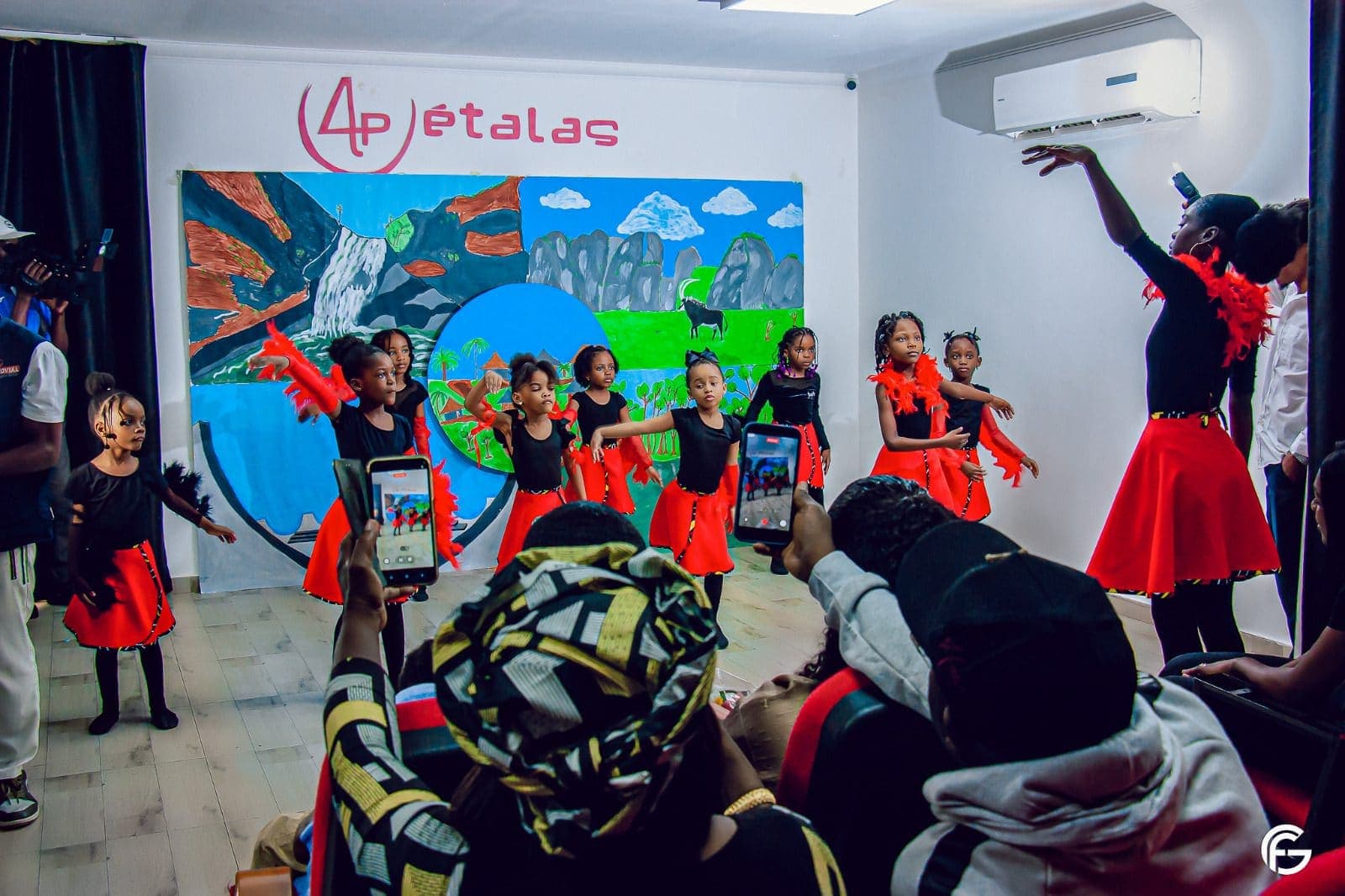 Apresentação de dança para as famílias
